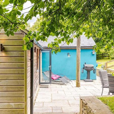 Cosy Cotswolds Retreat Near Bath & Castle Combe Apartment Chippenham  Exterior photo