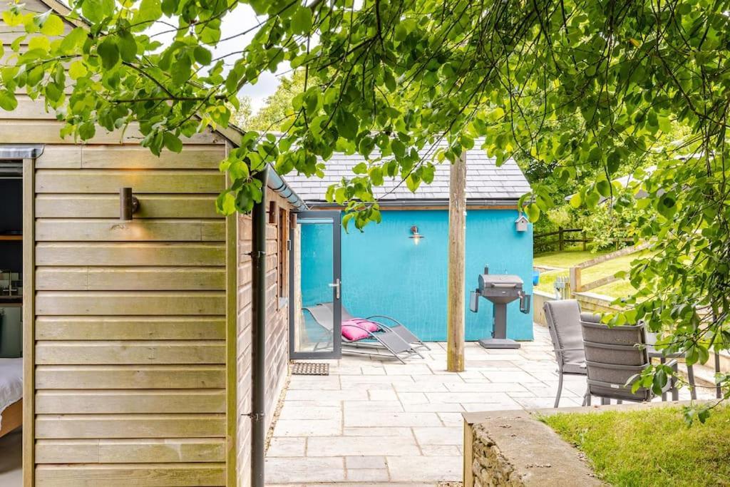 Cosy Cotswolds Retreat Near Bath & Castle Combe Apartment Chippenham  Exterior photo